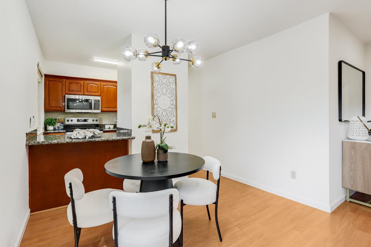 Detail Gallery Image 8 of 26 For 38623 Cherry Ln #207,  Fremont,  CA 94536 - 2 Beds | 1 Baths