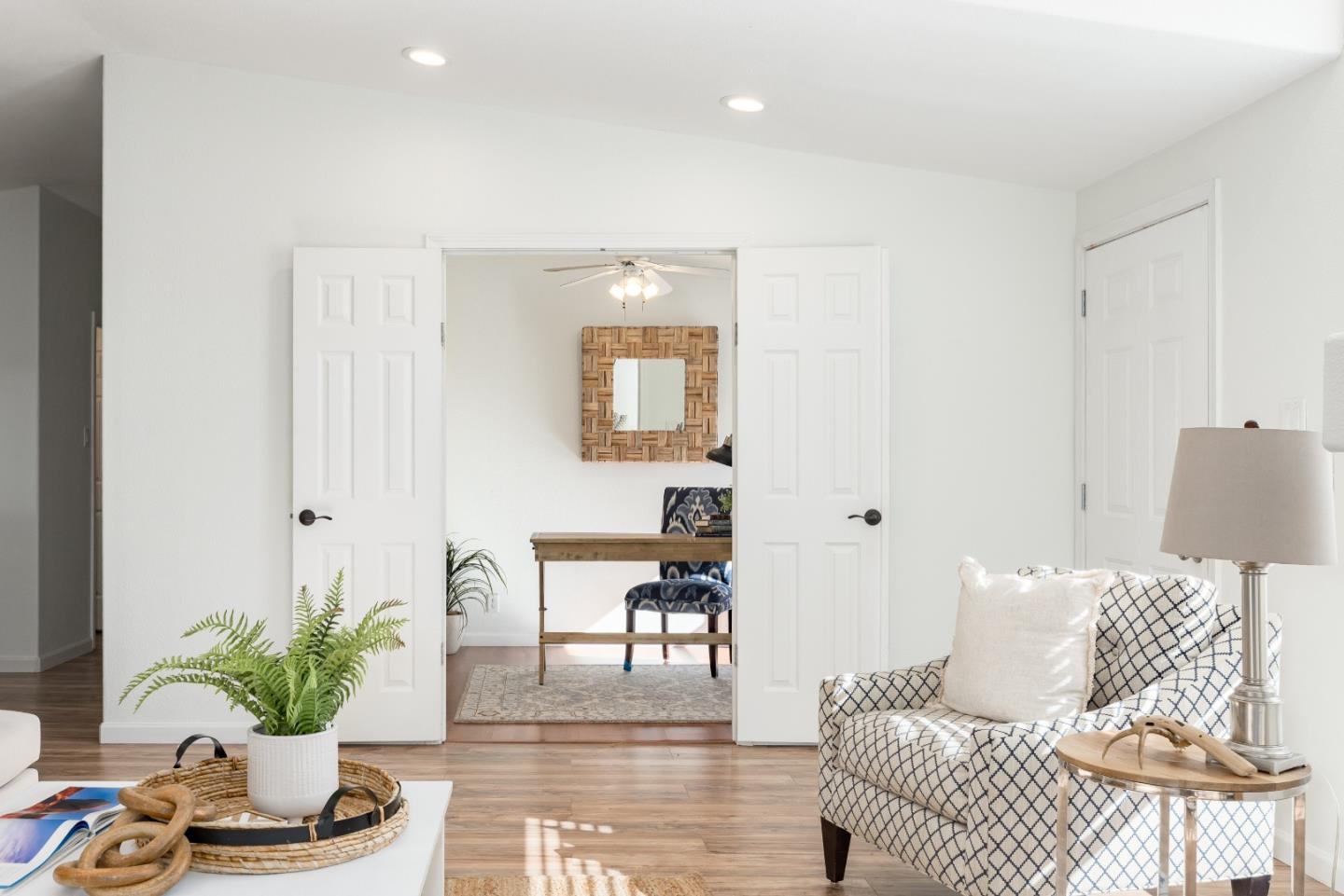 Detail Gallery Image 10 of 71 For 165 Anita Ave #165,  Aptos,  CA 95003 - 3 Beds | 2 Baths