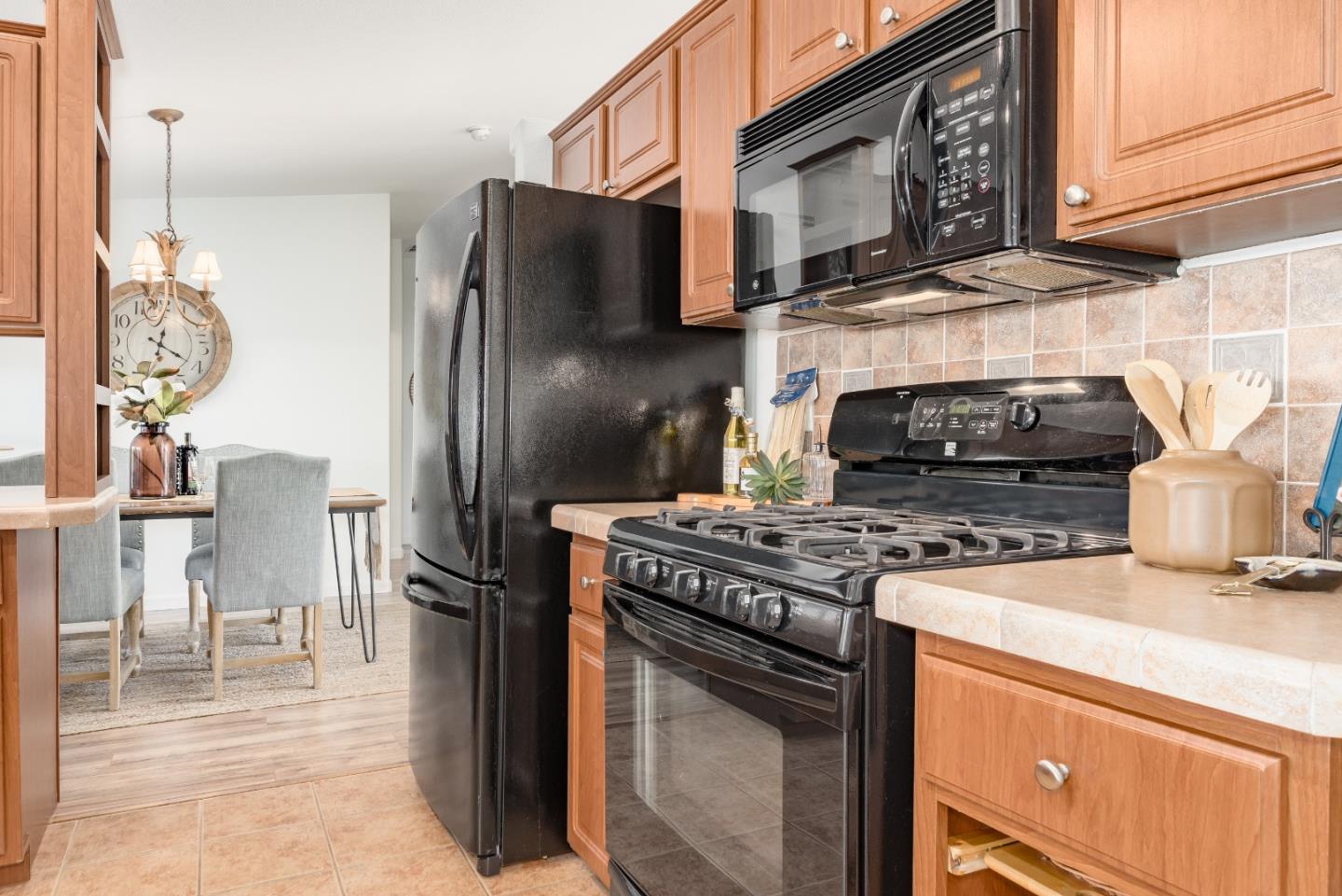 Detail Gallery Image 17 of 71 For 165 Anita Ave #165,  Aptos,  CA 95003 - 3 Beds | 2 Baths