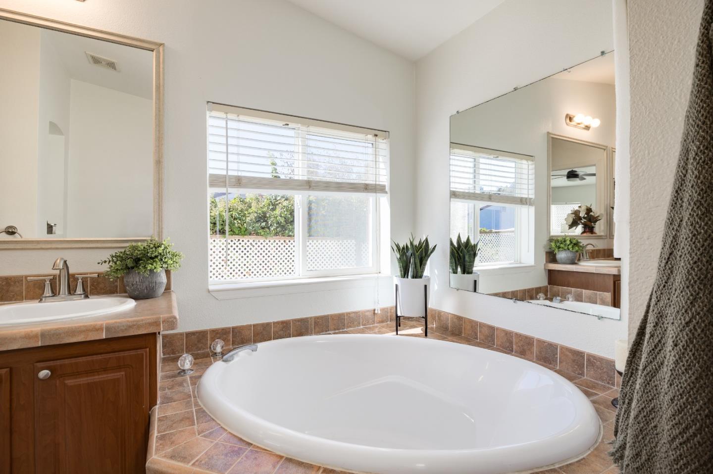 Detail Gallery Image 25 of 71 For 165 Anita Ave #165,  Aptos,  CA 95003 - 3 Beds | 2 Baths