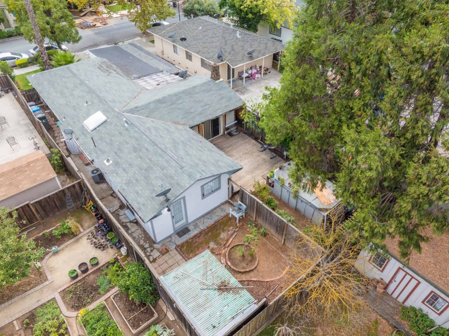 Detail Gallery Image 11 of 17 For 85 E 2nd St, Morgan Hill,  CA 95037 - 2 Beds | 1 Baths