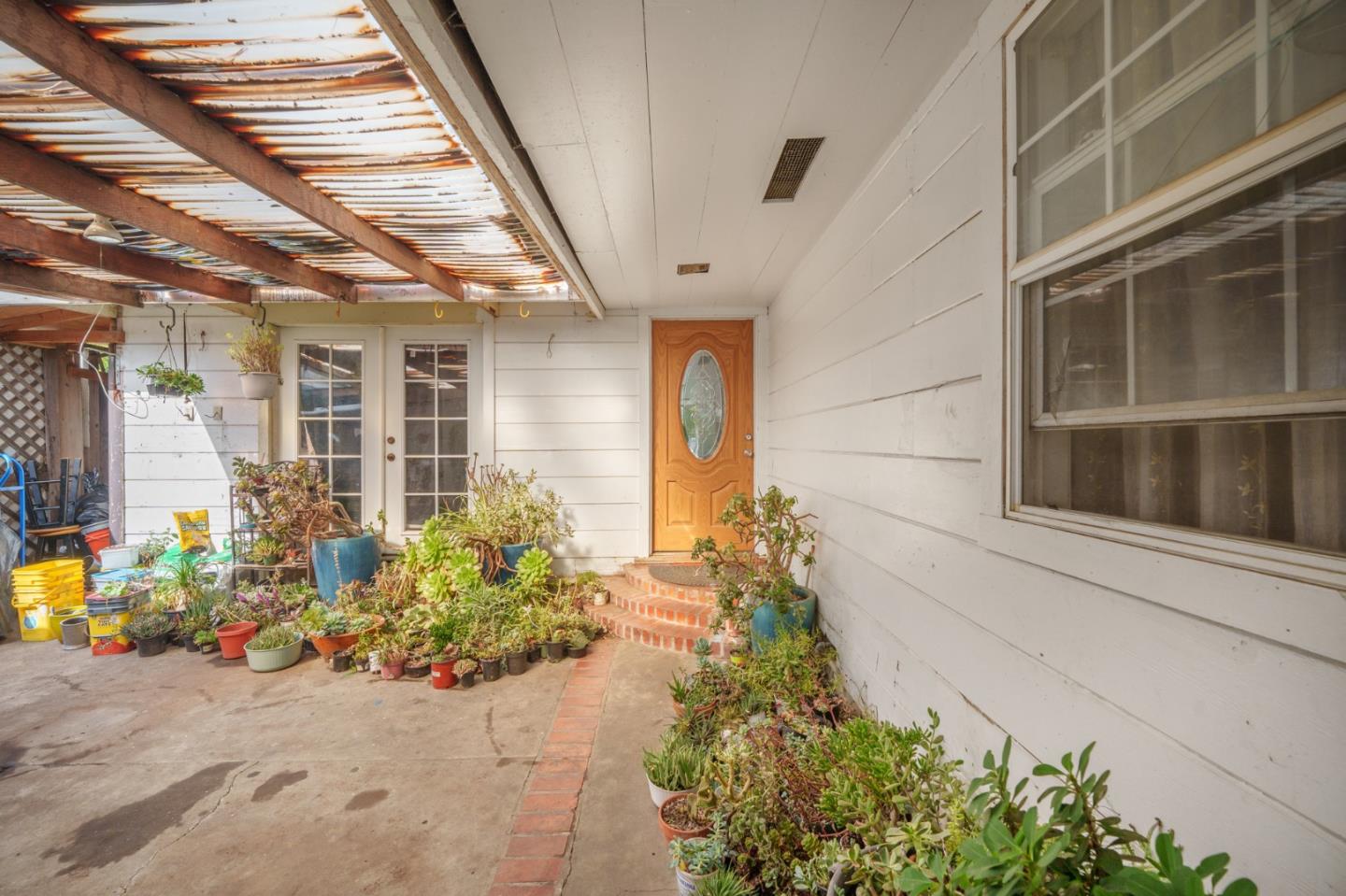 Detail Gallery Image 2 of 17 For 85 E 2nd St, Morgan Hill,  CA 95037 - 2 Beds | 1 Baths