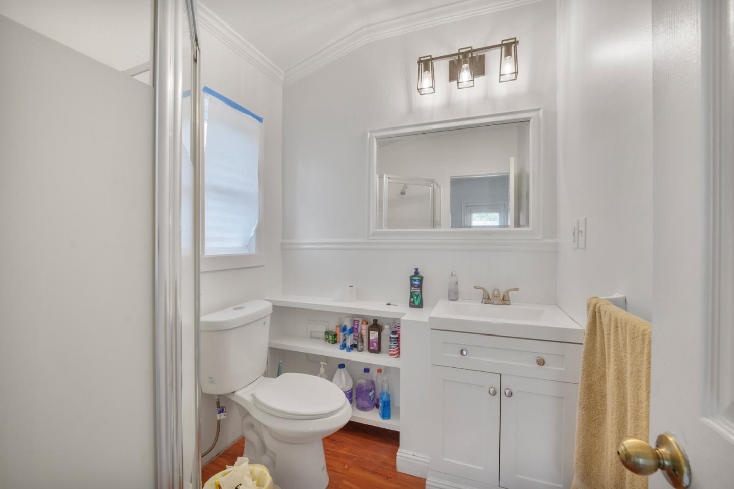 Detail Gallery Image 4 of 17 For 85 E 2nd St, Morgan Hill,  CA 95037 - 2 Beds | 1 Baths