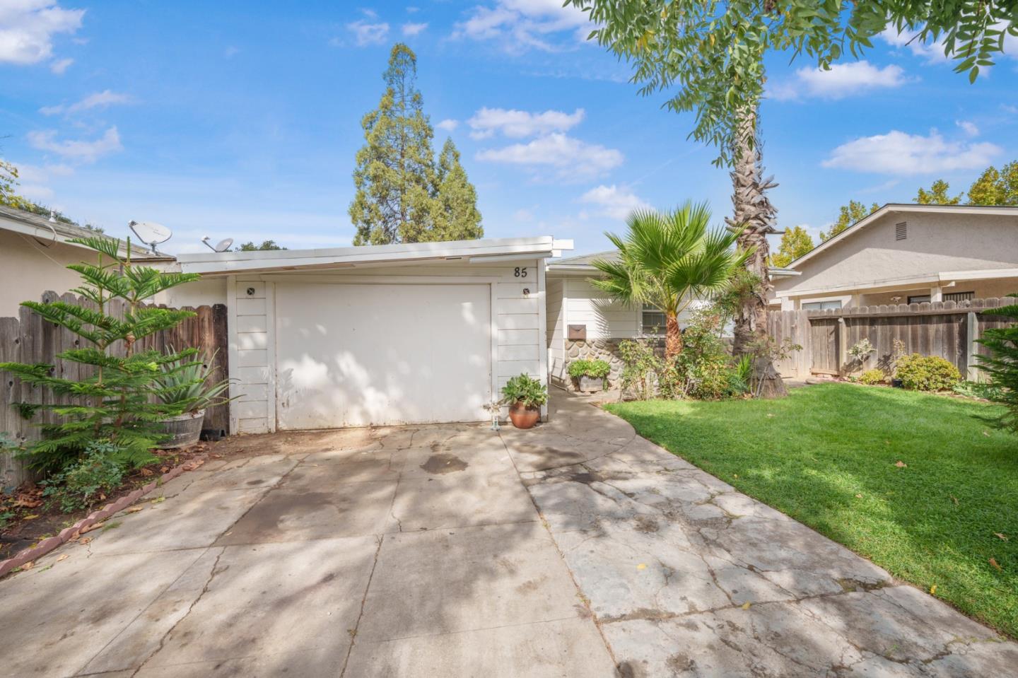 Detail Gallery Image 8 of 17 For 85 E 2nd St, Morgan Hill,  CA 95037 - 2 Beds | 1 Baths