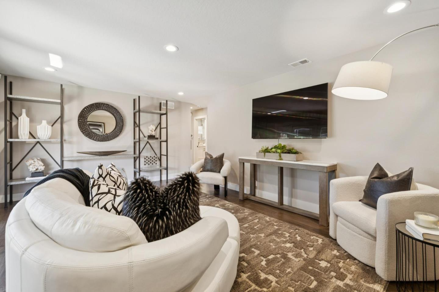 Detail Gallery Image 16 of 47 For 3771 Justine Dr, San Jose,  CA 95124 - 3 Beds | 2 Baths