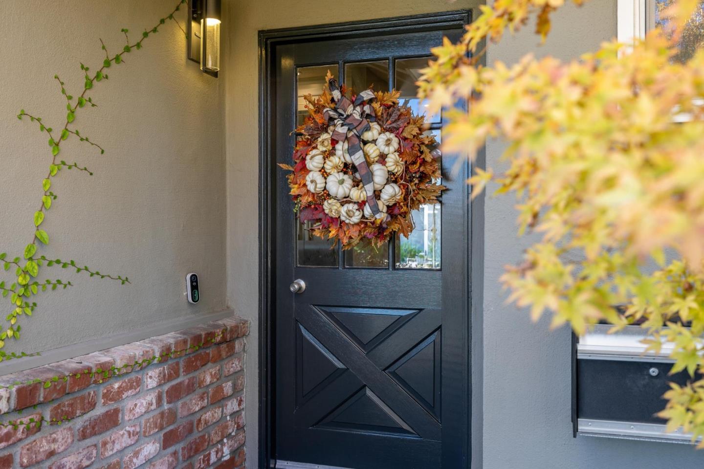 Detail Gallery Image 4 of 47 For 3771 Justine Dr, San Jose,  CA 95124 - 3 Beds | 2 Baths