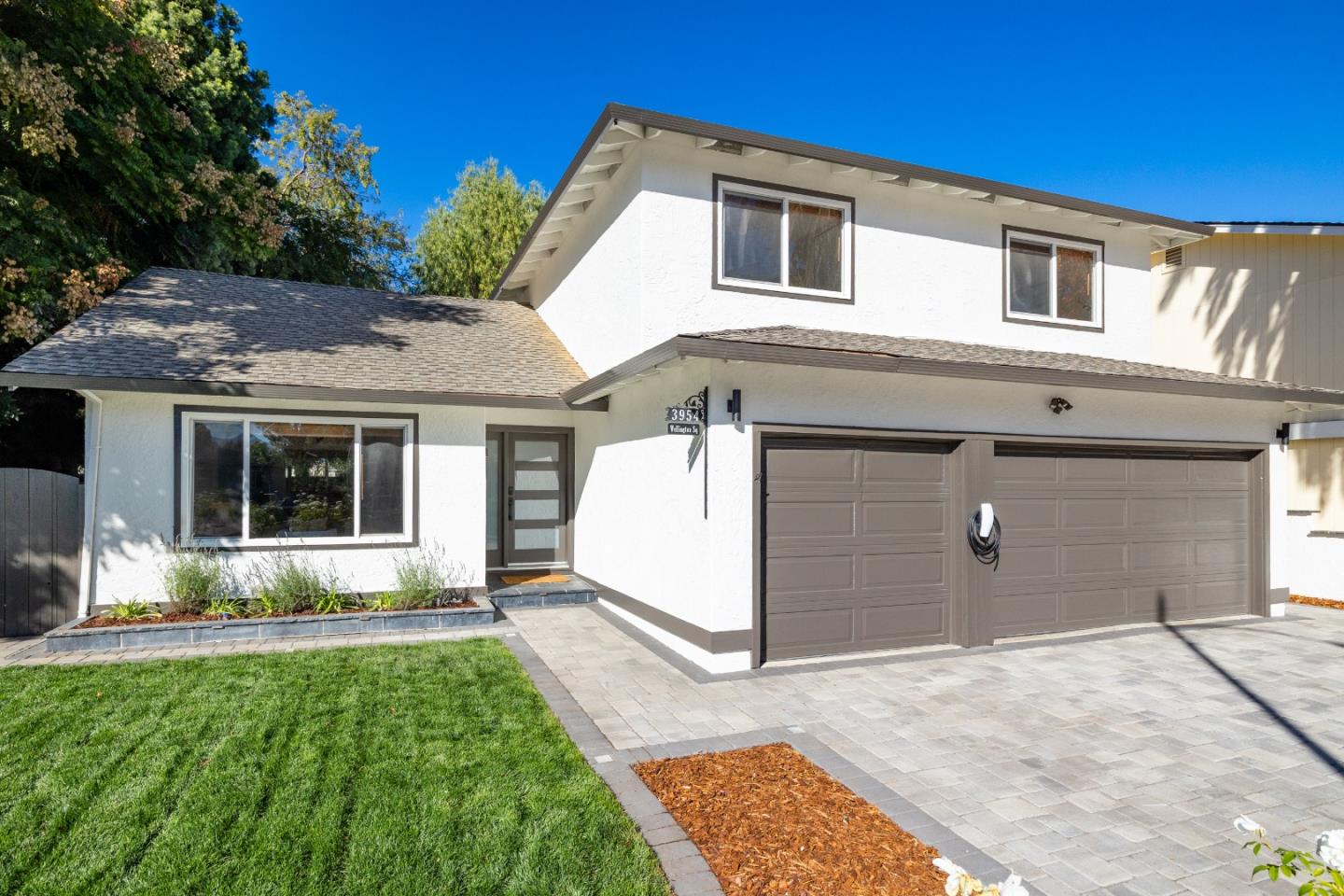 Detail Gallery Image 3 of 64 For 3954 Wellington Sq, San Jose,  CA 95136 - 4 Beds | 2/1 Baths