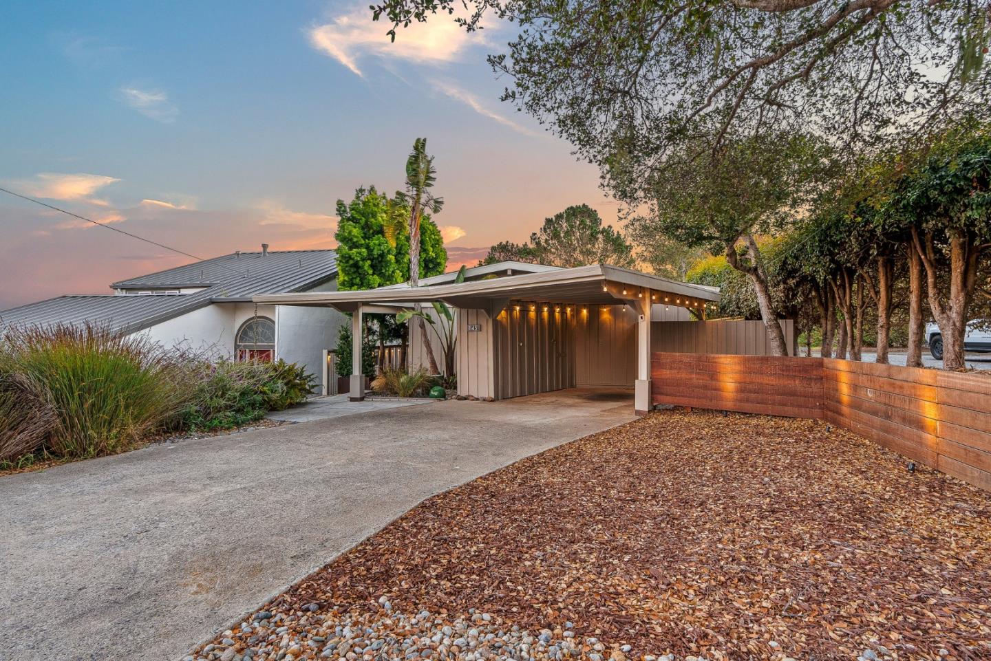 Detail Gallery Image 29 of 39 For 1145 Harrison St, Monterey,  CA 93940 - 3 Beds | 2 Baths