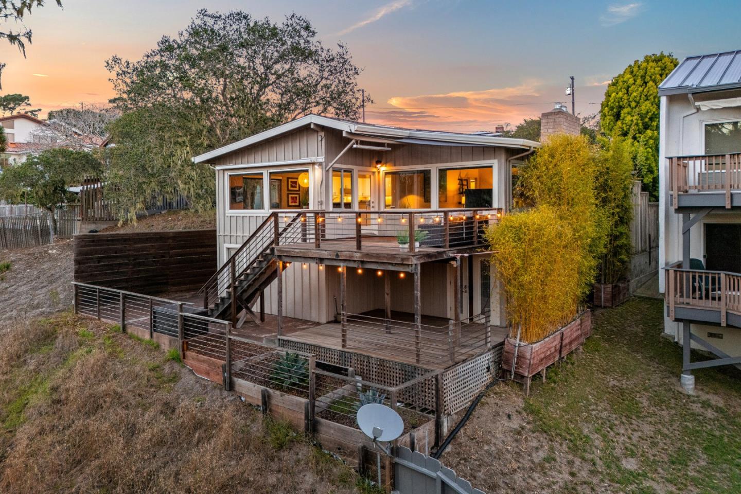 Detail Gallery Image 30 of 39 For 1145 Harrison St, Monterey,  CA 93940 - 3 Beds | 2 Baths