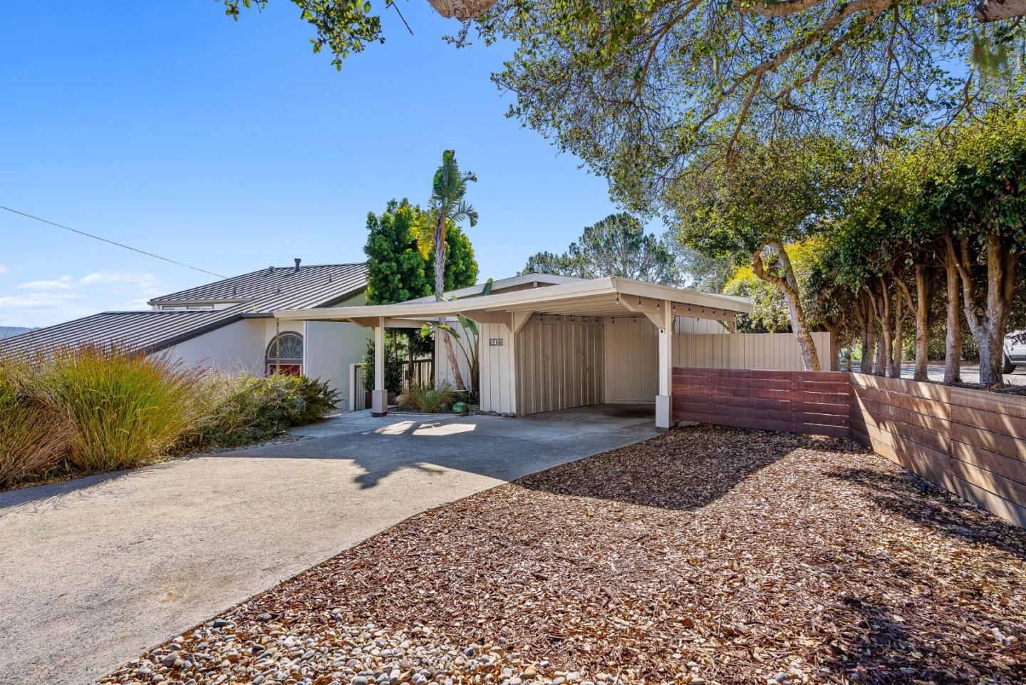 Detail Gallery Image 32 of 39 For 1145 Harrison St, Monterey,  CA 93940 - 3 Beds | 2 Baths