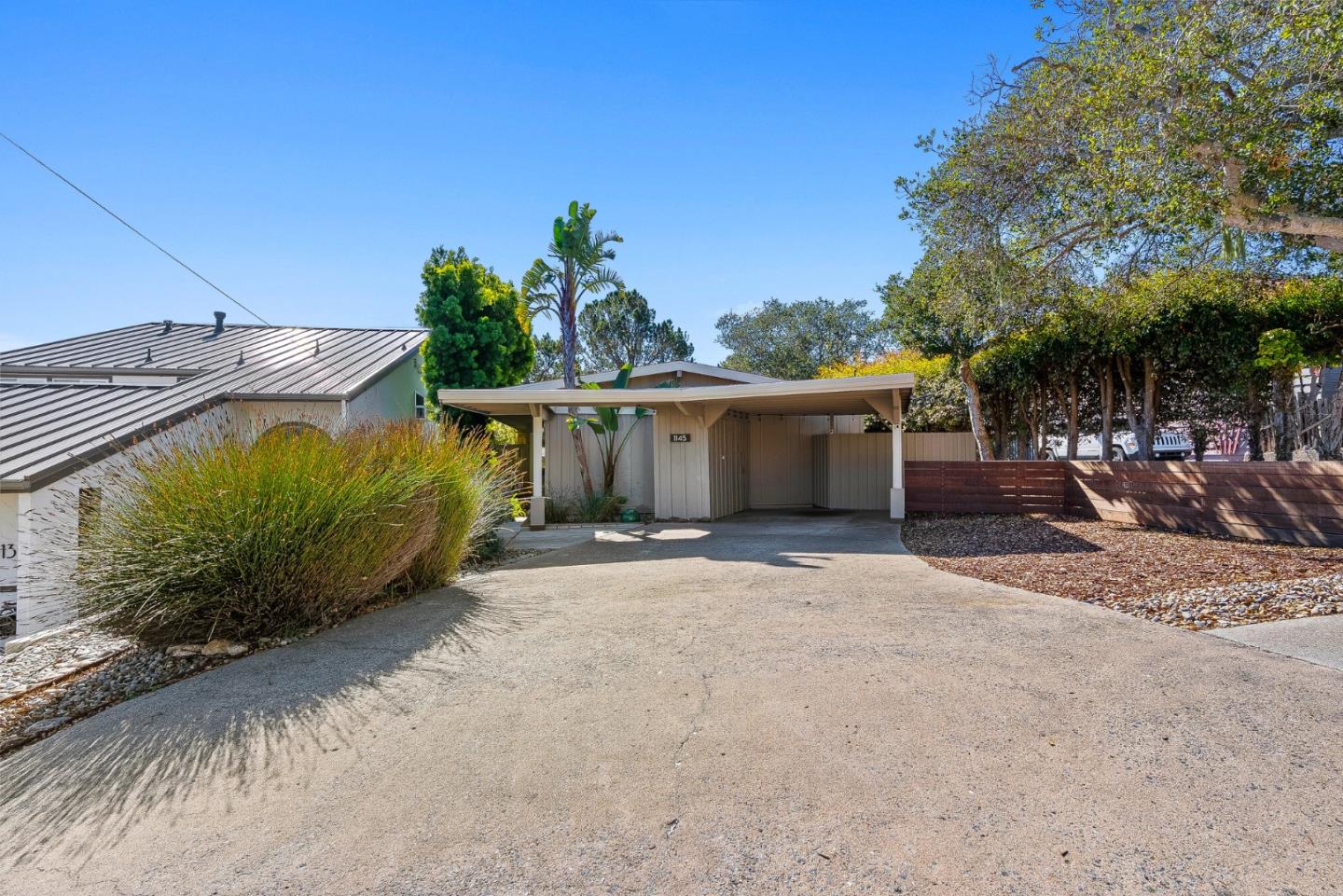 Detail Gallery Image 33 of 39 For 1145 Harrison St, Monterey,  CA 93940 - 3 Beds | 2 Baths