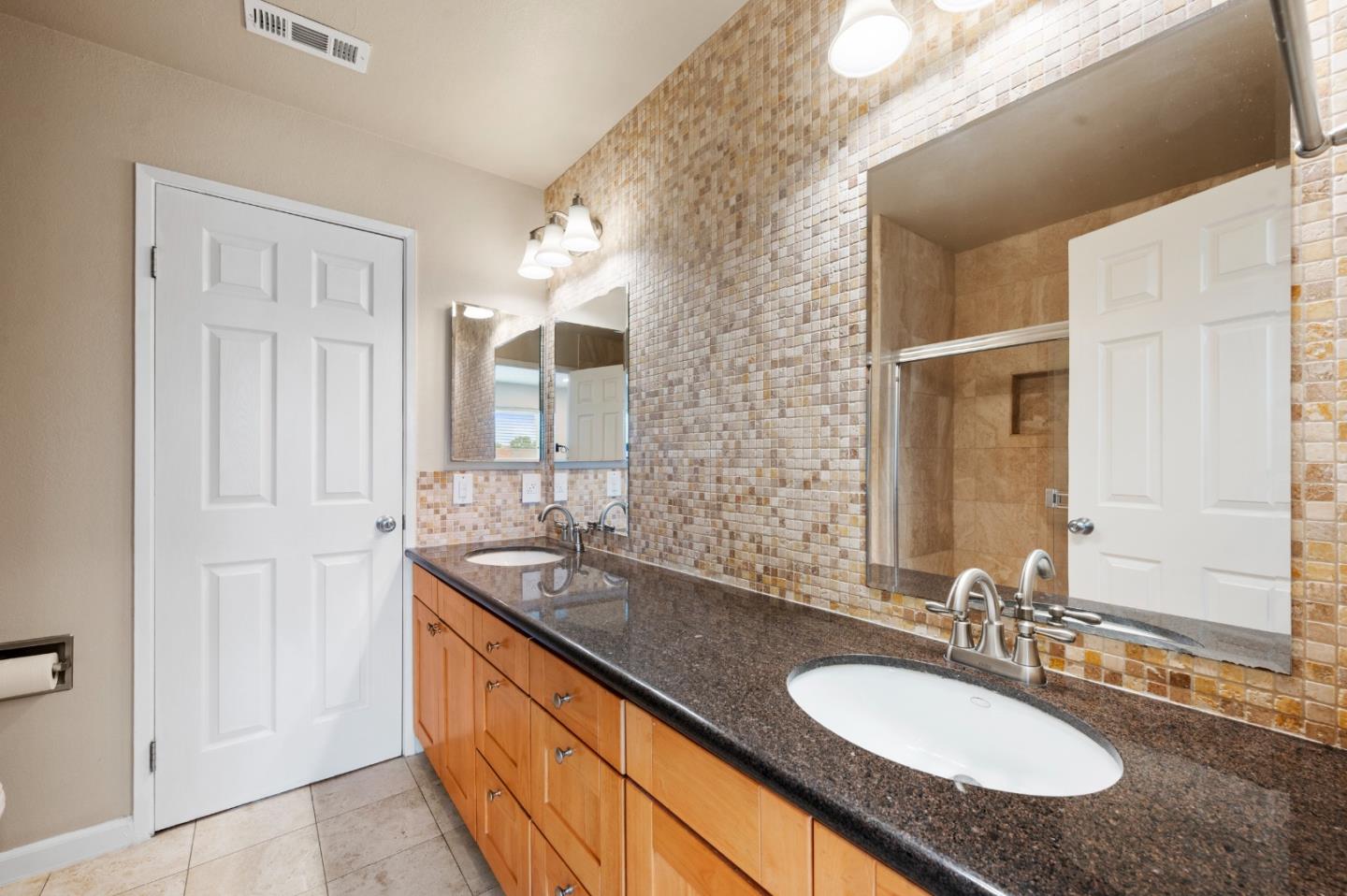 Detail Gallery Image 26 of 36 For 504 Thornton St, San Leandro,  CA 94577 - 2 Beds | 1/1 Baths