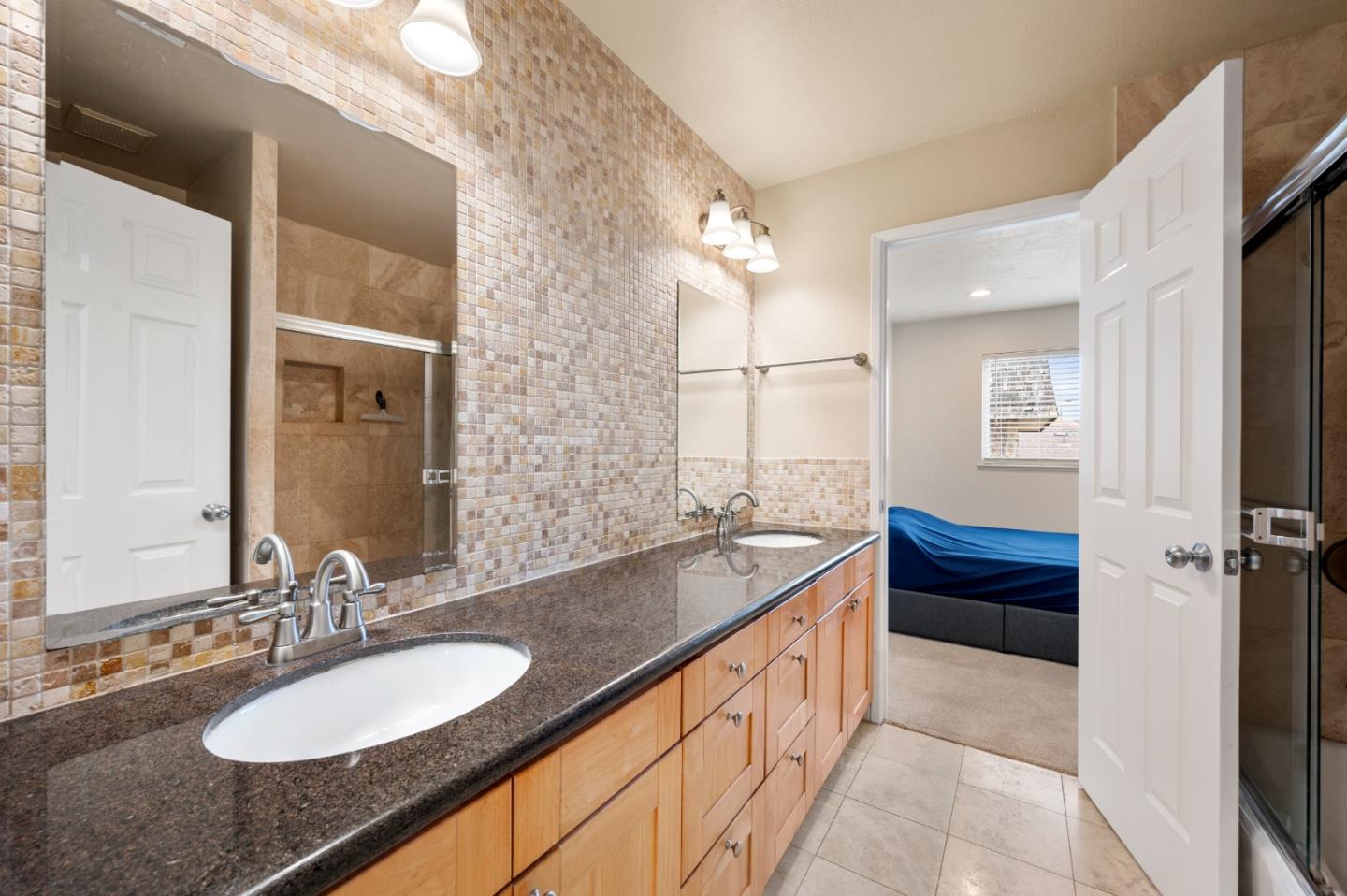 Detail Gallery Image 27 of 36 For 504 Thornton St, San Leandro,  CA 94577 - 2 Beds | 1/1 Baths