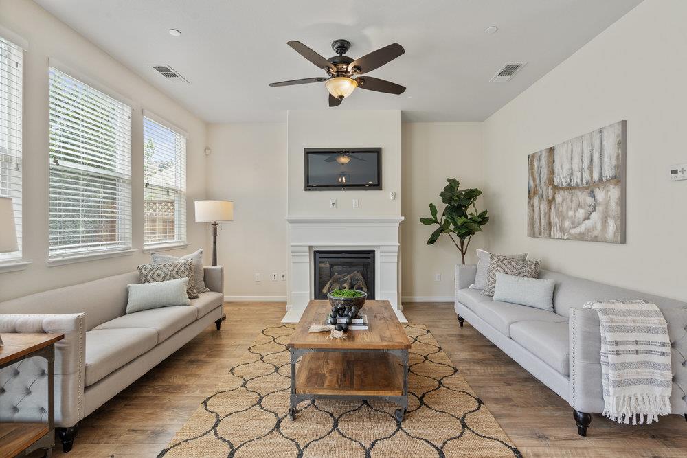 Detail Gallery Image 12 of 50 For 130 Lusitano Way, Gilroy,  CA 95020 - 4 Beds | 2/1 Baths