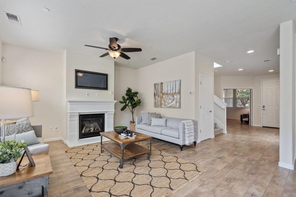 Detail Gallery Image 13 of 50 For 130 Lusitano Way, Gilroy,  CA 95020 - 4 Beds | 2/1 Baths