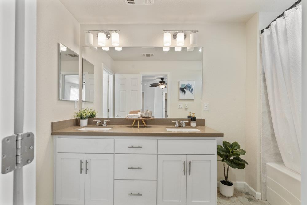 Detail Gallery Image 27 of 50 For 130 Lusitano Way, Gilroy,  CA 95020 - 4 Beds | 2/1 Baths