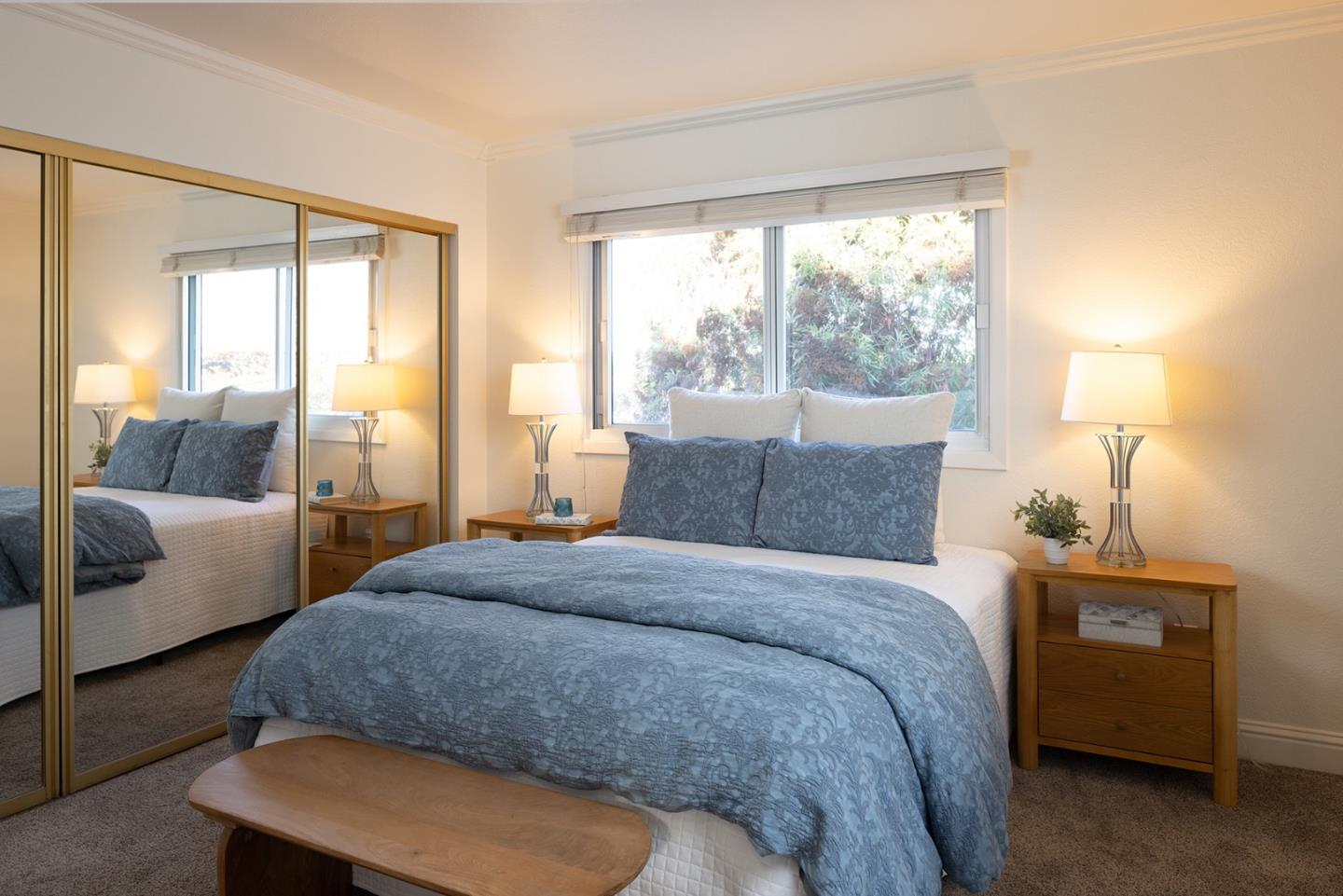 Detail Gallery Image 8 of 12 For 420 Dela Vina Ave #7,  Monterey,  CA 93940 - 2 Beds | 1/1 Baths