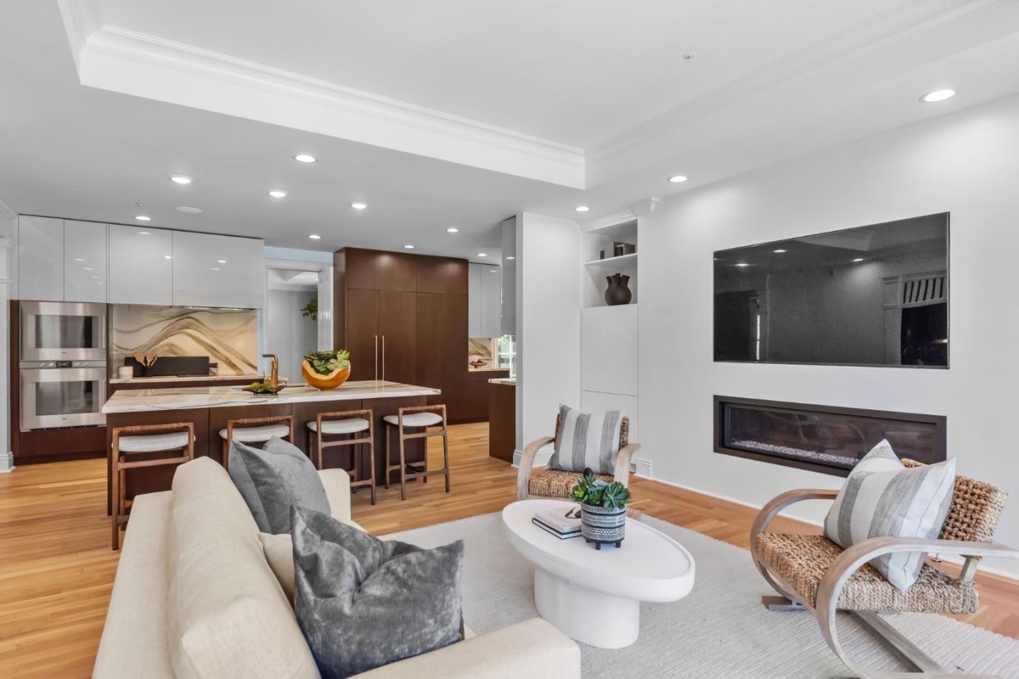 Detail Gallery Image 15 of 87 For 380 Arden Rd, Hillsborough,  CA 94010 - 4 Beds | 3/1 Baths