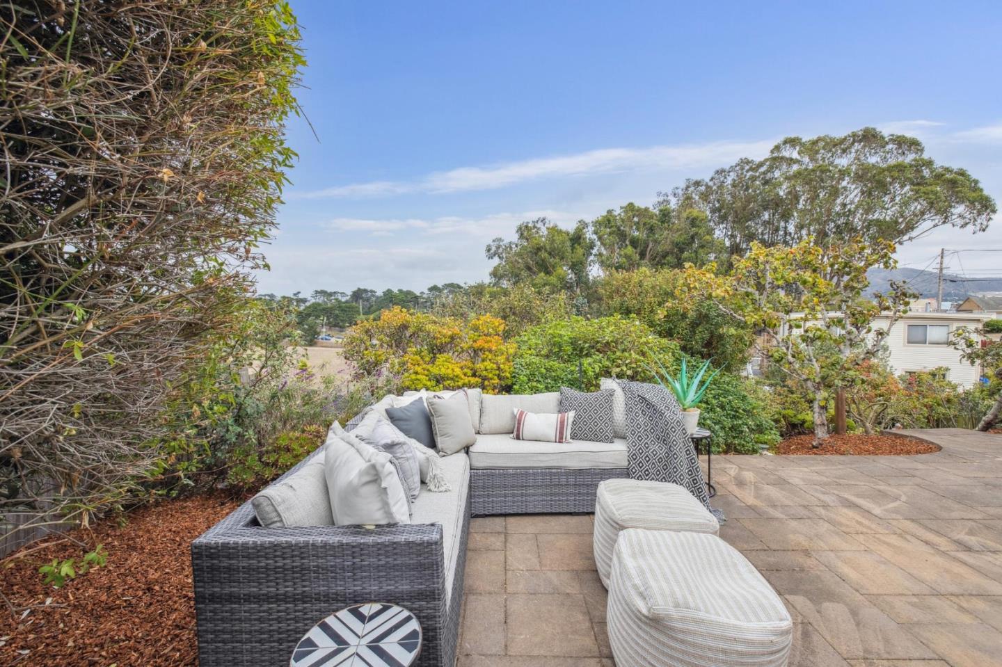 Detail Gallery Image 45 of 57 For 716 Maddux Dr, Daly City,  CA 94015 - 3 Beds | 1/1 Baths