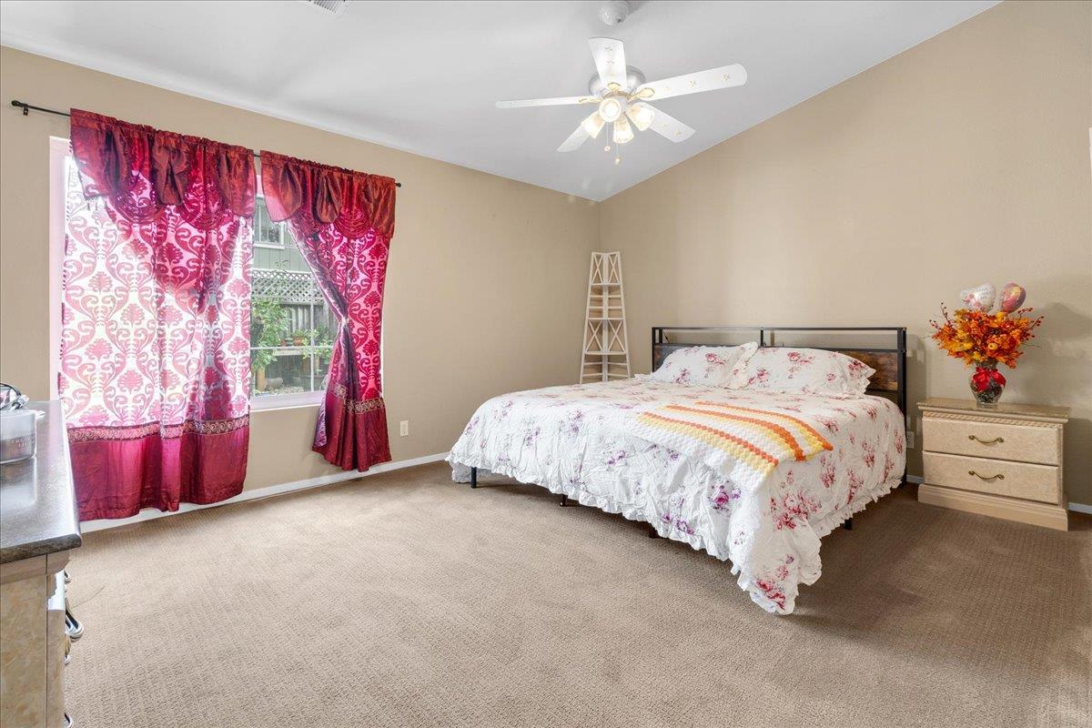 Detail Gallery Image 17 of 37 For 981 Marne Dr, Hollister,  CA 95023 - 3 Beds | 2 Baths