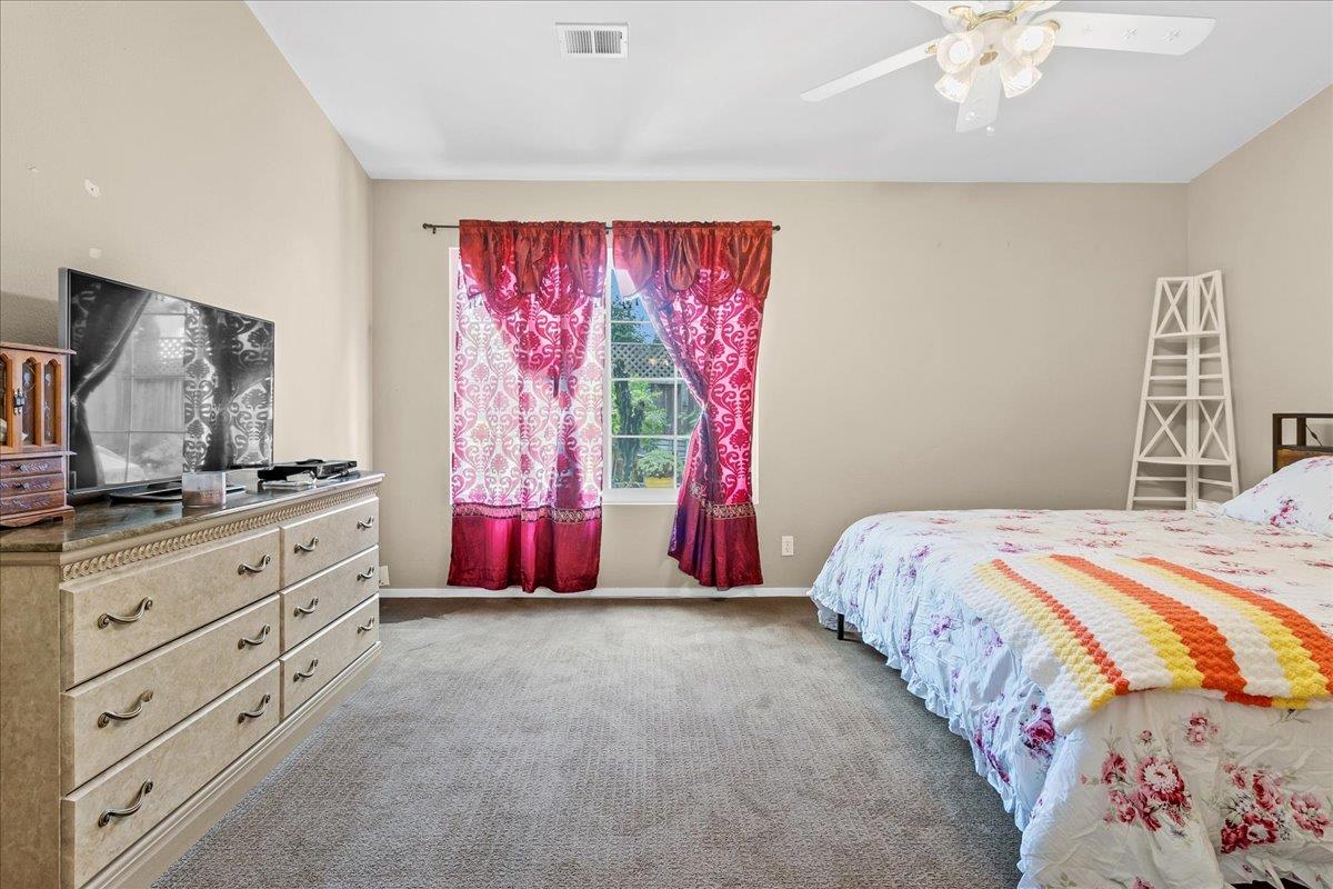 Detail Gallery Image 18 of 37 For 981 Marne Dr, Hollister,  CA 95023 - 3 Beds | 2 Baths