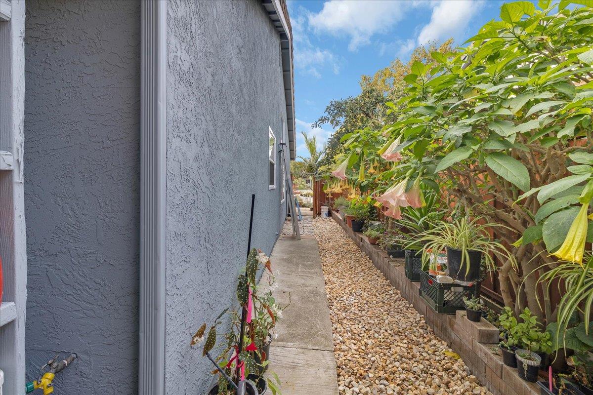 Detail Gallery Image 34 of 37 For 981 Marne Dr, Hollister,  CA 95023 - 3 Beds | 2 Baths