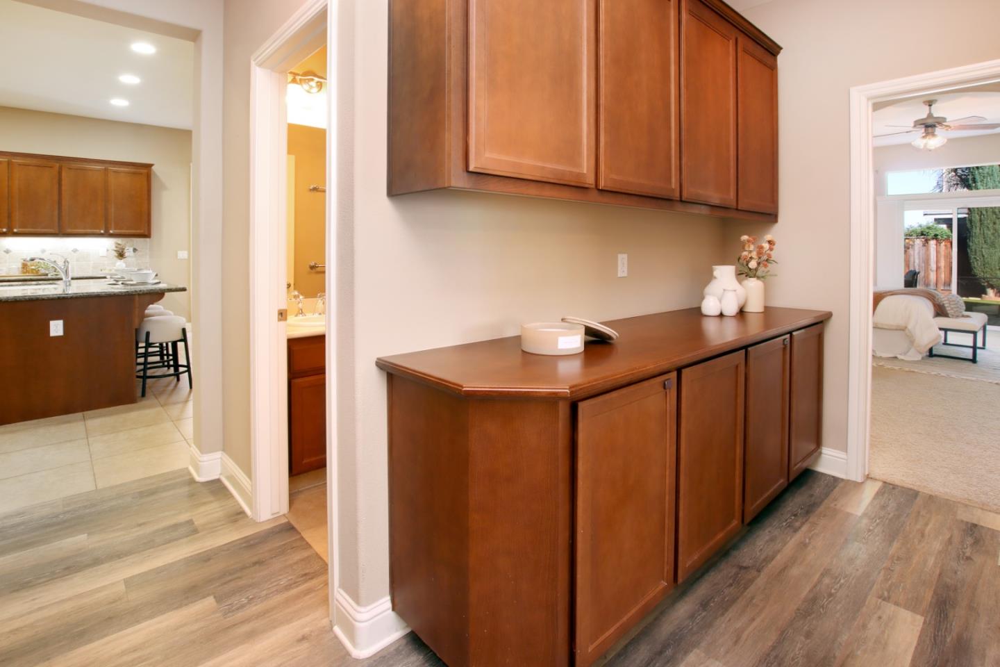 Detail Gallery Image 19 of 44 For 1330 Brigantino Dr, Hollister,  CA 95023 - 4 Beds | 2 Baths