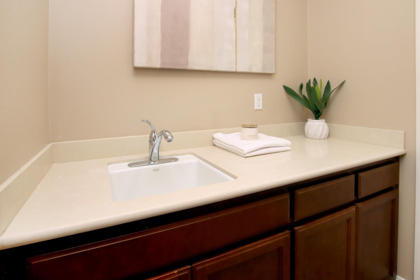 Detail Gallery Image 20 of 44 For 1330 Brigantino Dr, Hollister,  CA 95023 - 4 Beds | 2 Baths