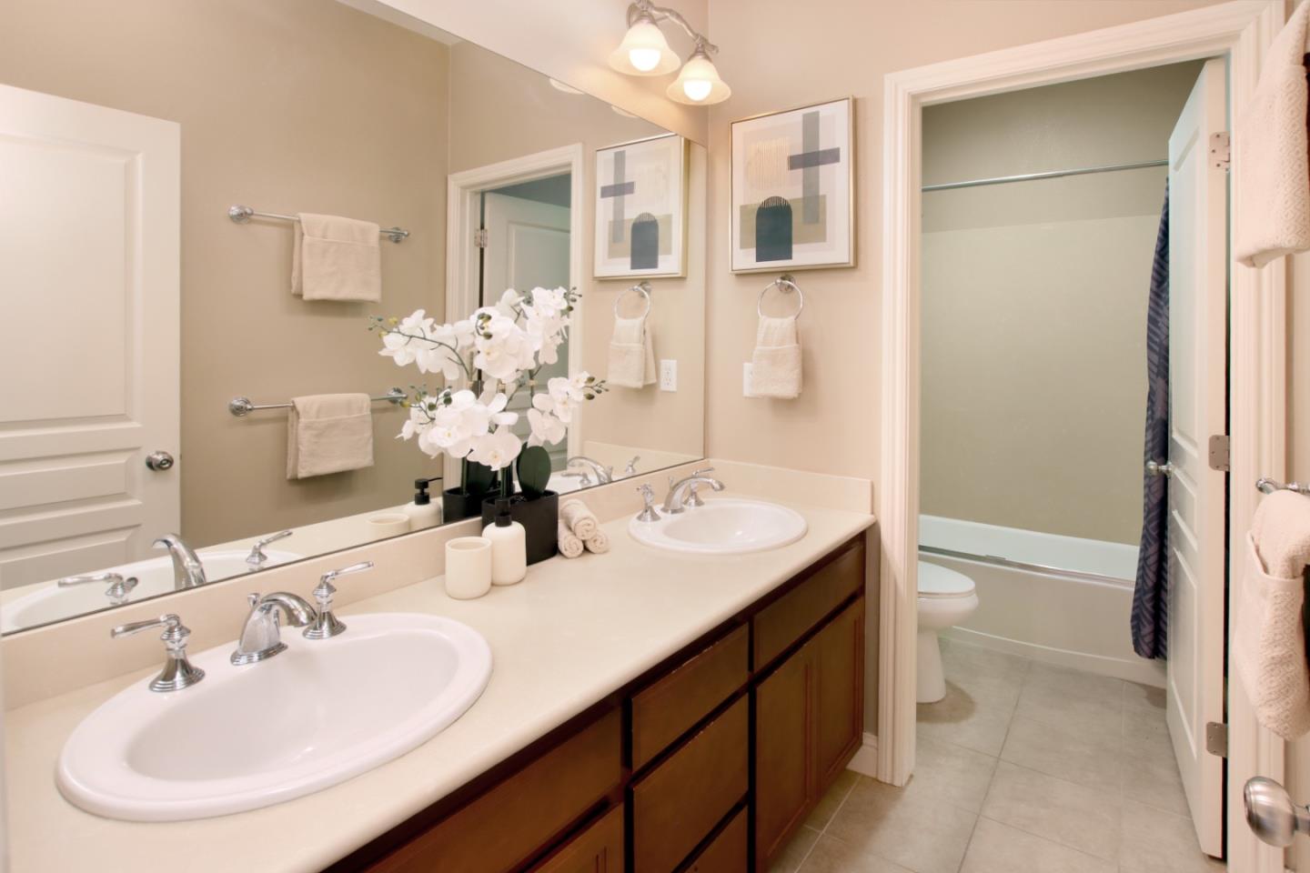 Detail Gallery Image 21 of 44 For 1330 Brigantino Dr, Hollister,  CA 95023 - 4 Beds | 2 Baths