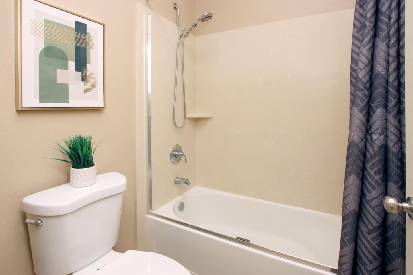 Detail Gallery Image 25 of 44 For 1330 Brigantino Dr, Hollister,  CA 95023 - 4 Beds | 2 Baths