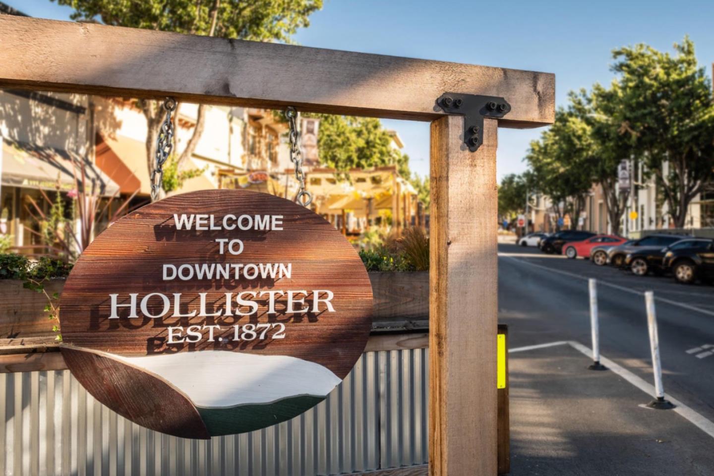 Detail Gallery Image 28 of 44 For 1330 Brigantino Dr, Hollister,  CA 95023 - 4 Beds | 2 Baths