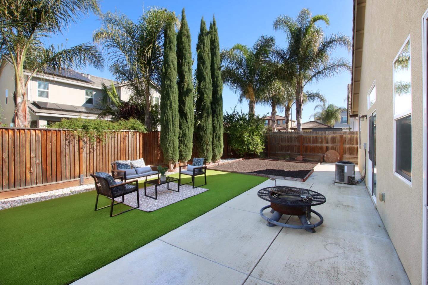 Detail Gallery Image 37 of 44 For 1330 Brigantino Dr, Hollister,  CA 95023 - 4 Beds | 2 Baths