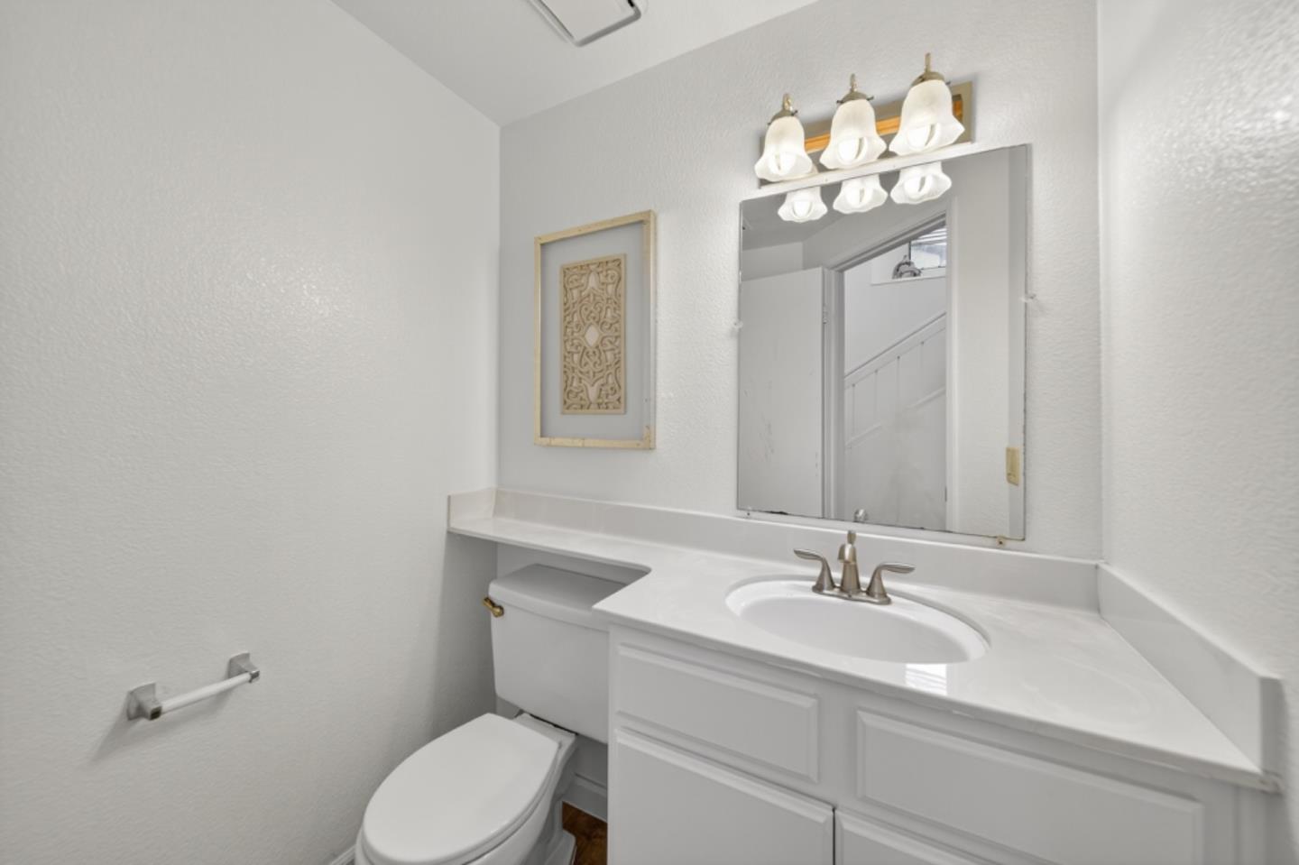 Detail Gallery Image 13 of 36 For 738 Gettysburg Way, Gilroy,  CA 95020 - 2 Beds | 2/1 Baths