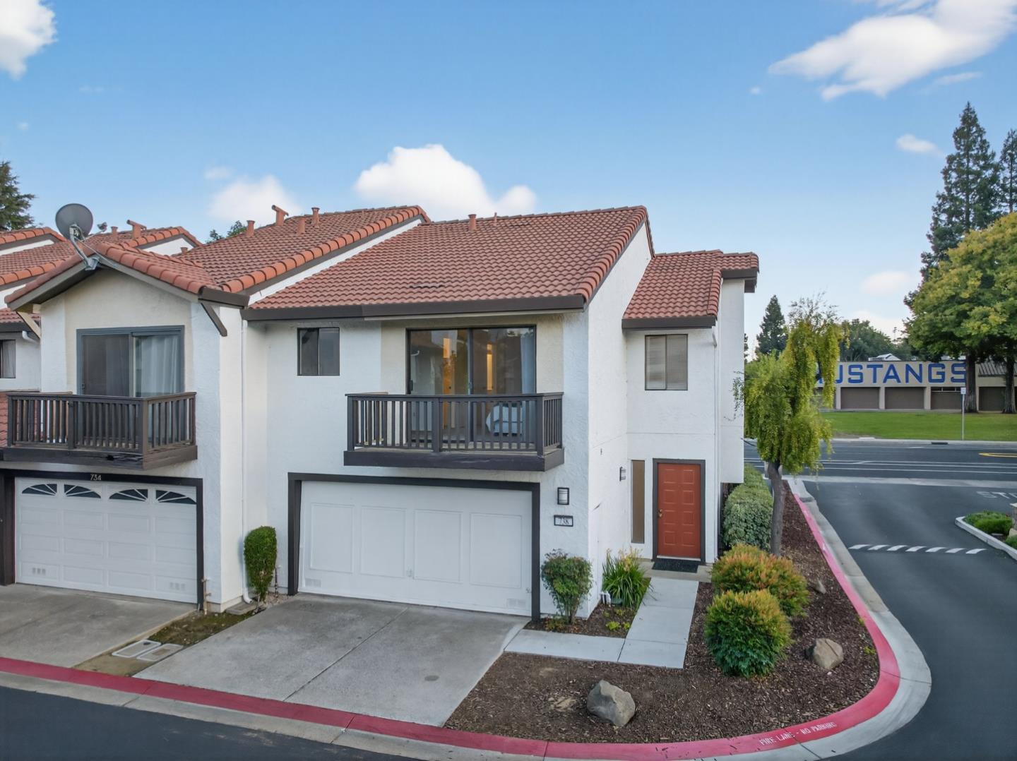 Detail Gallery Image 2 of 36 For 738 Gettysburg Way, Gilroy,  CA 95020 - 2 Beds | 2/1 Baths