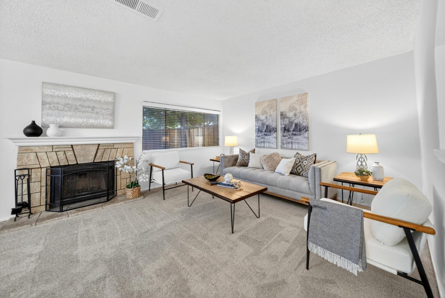 Detail Gallery Image 7 of 36 For 738 Gettysburg Way, Gilroy,  CA 95020 - 2 Beds | 2/1 Baths