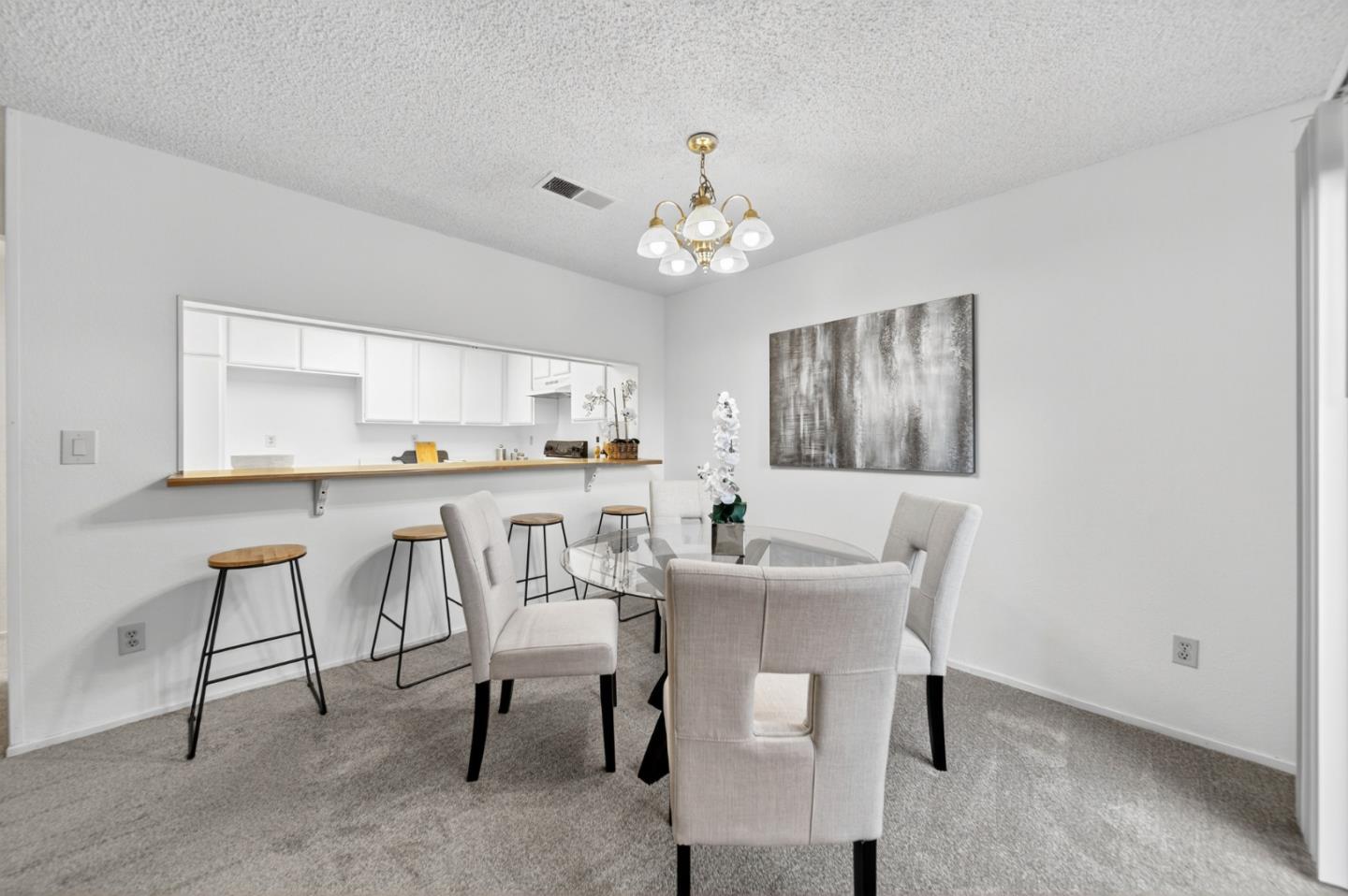 Detail Gallery Image 9 of 36 For 738 Gettysburg Way, Gilroy,  CA 95020 - 2 Beds | 2/1 Baths