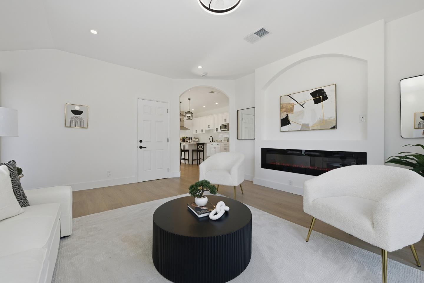 Detail Gallery Image 5 of 35 For 1341 Flickinger Ave, San Jose,  CA 95131 - 6 Beds | 3 Baths