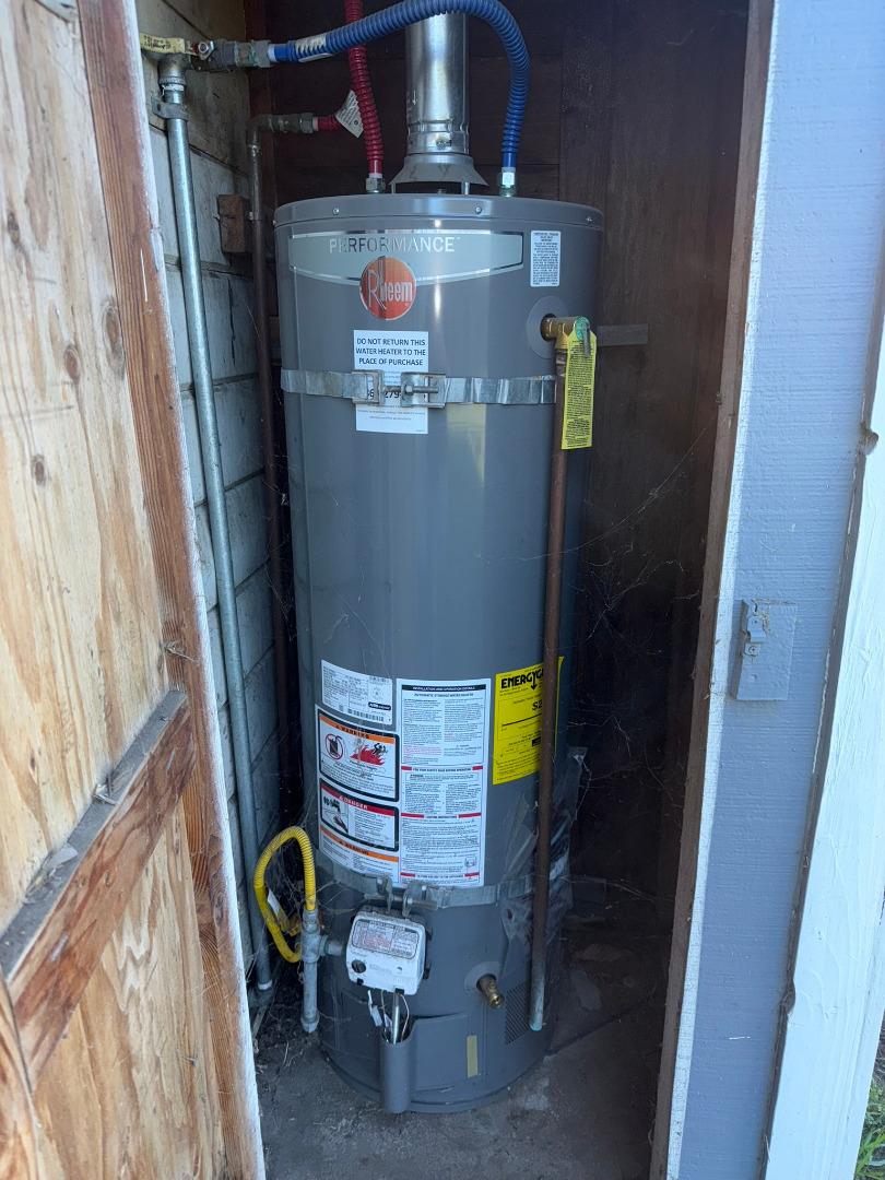 Detail Gallery Image 14 of 19 For 1531 E Alisal St, Salinas,  CA 93905 - 2 Beds | 1 Baths