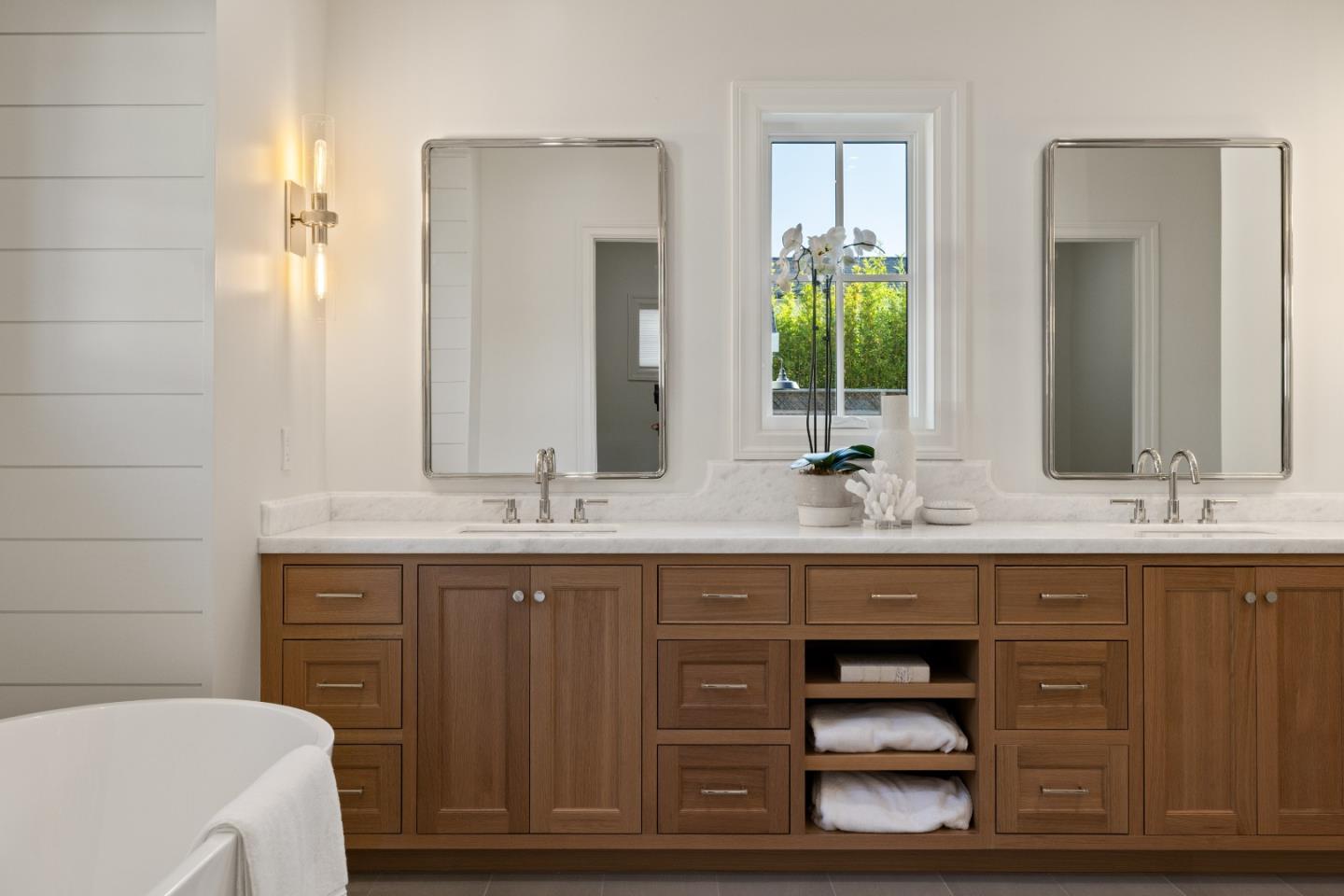 Detail Gallery Image 26 of 48 For 655 Potter Ave, Half Moon Bay,  CA 94019 - 4 Beds | 3/1 Baths