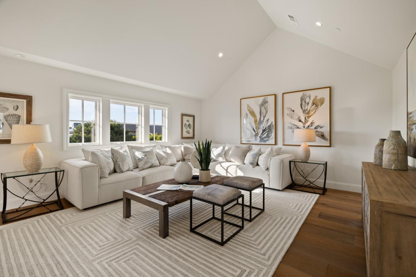 Detail Gallery Image 32 of 48 For 655 Potter Ave, Half Moon Bay,  CA 94019 - 4 Beds | 3/1 Baths