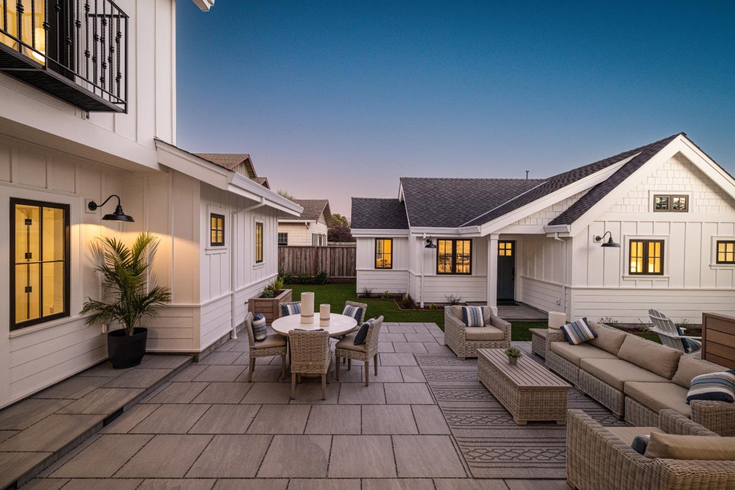 Detail Gallery Image 6 of 48 For 655 Potter Ave, Half Moon Bay,  CA 94019 - 4 Beds | 3/1 Baths