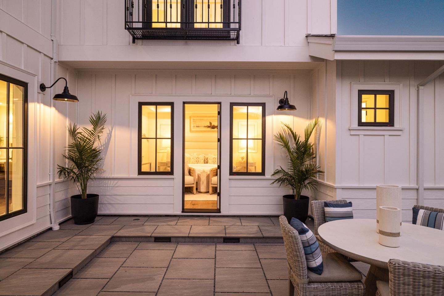 Detail Gallery Image 8 of 48 For 655 Potter Ave, Half Moon Bay,  CA 94019 - 4 Beds | 3/1 Baths