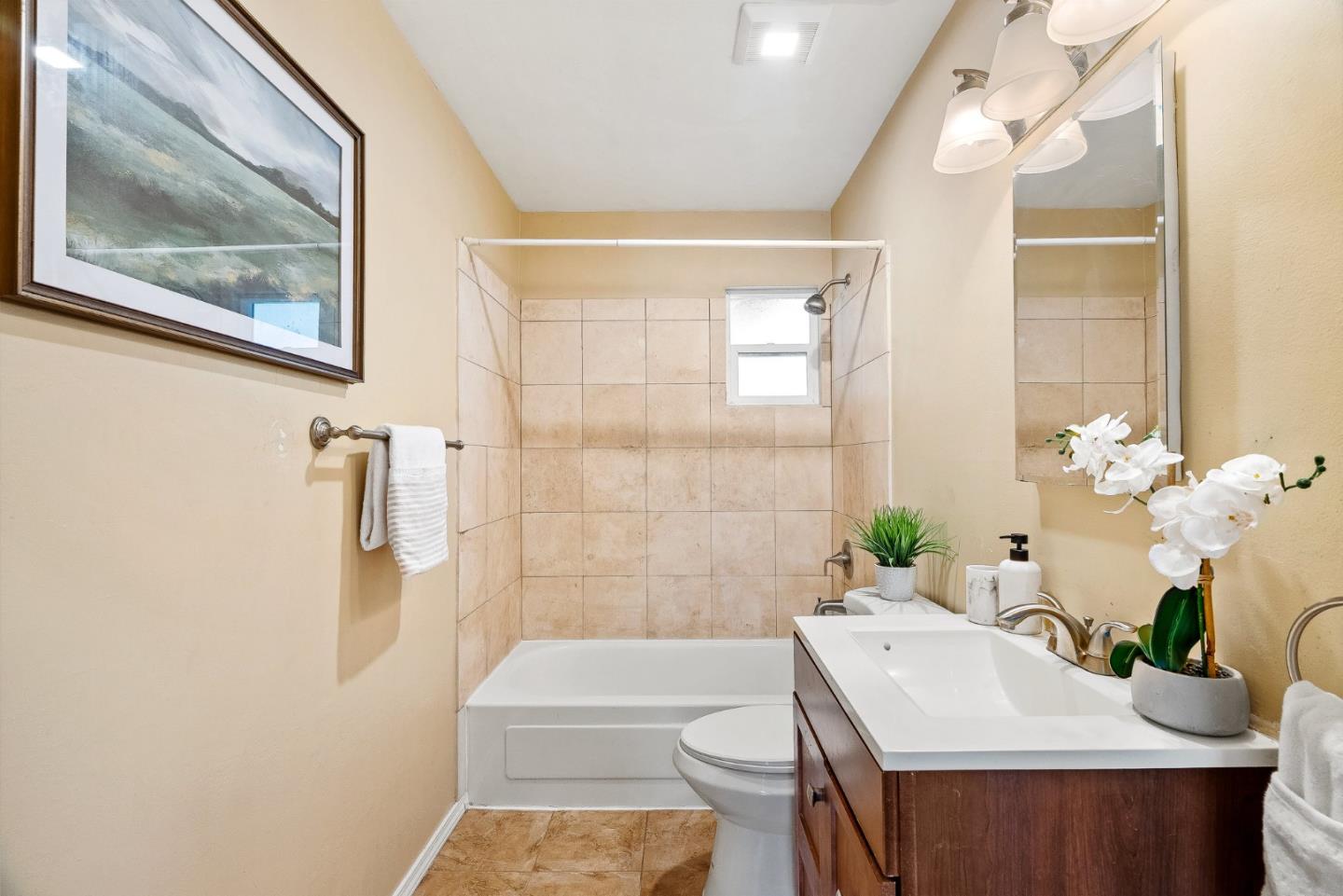 Detail Gallery Image 16 of 47 For 116 Lester Ct, Watsonville,  CA 95076 - 3 Beds | 2 Baths