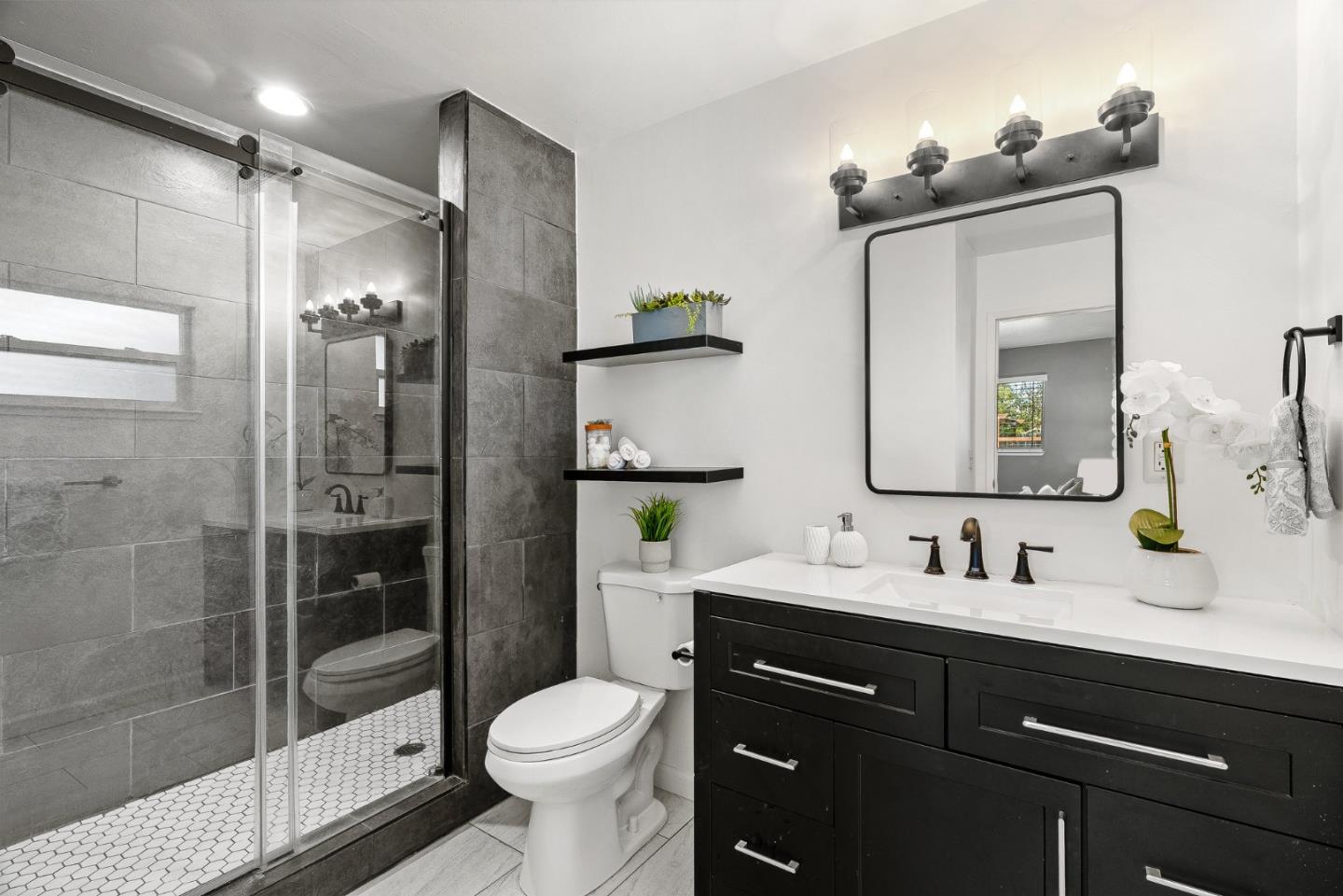 Detail Gallery Image 19 of 47 For 116 Lester Ct, Watsonville,  CA 95076 - 3 Beds | 2 Baths