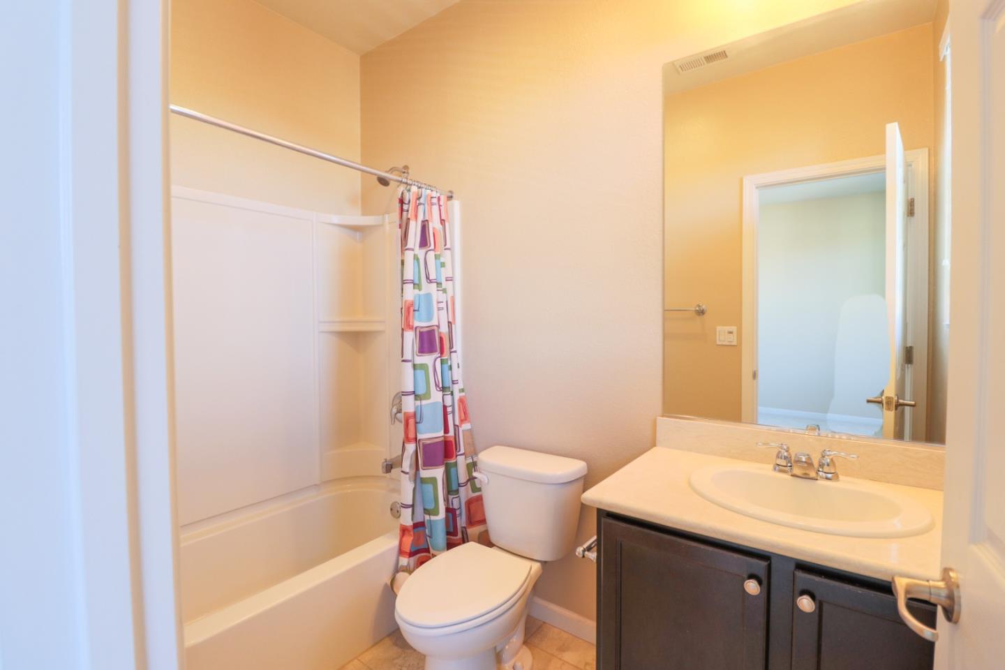 Detail Gallery Image 18 of 34 For 5898 via Lugano, Fremont,  CA 94555 - 3 Beds | 3/1 Baths