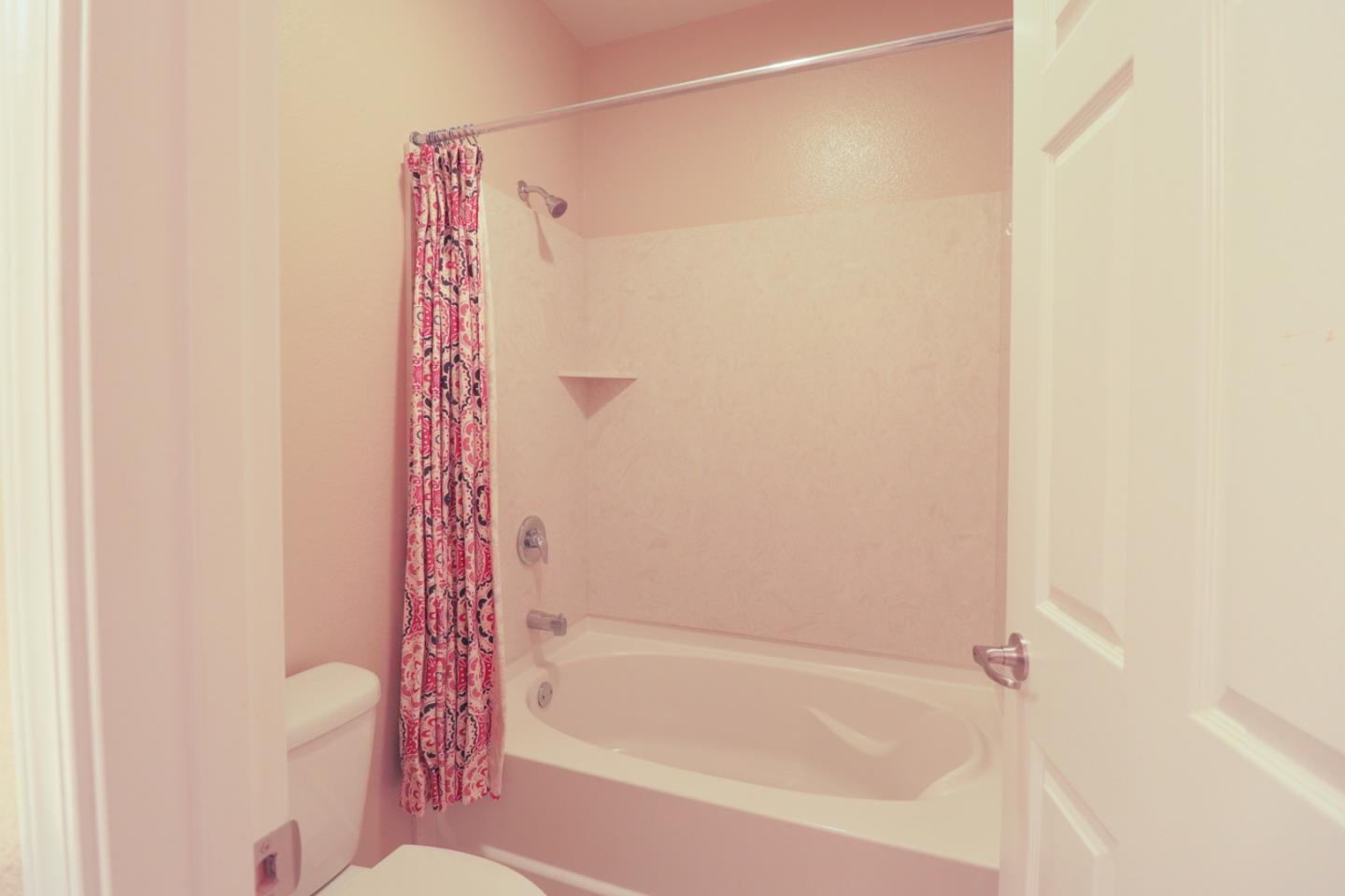 Detail Gallery Image 26 of 34 For 5898 via Lugano, Fremont,  CA 94555 - 3 Beds | 3/1 Baths