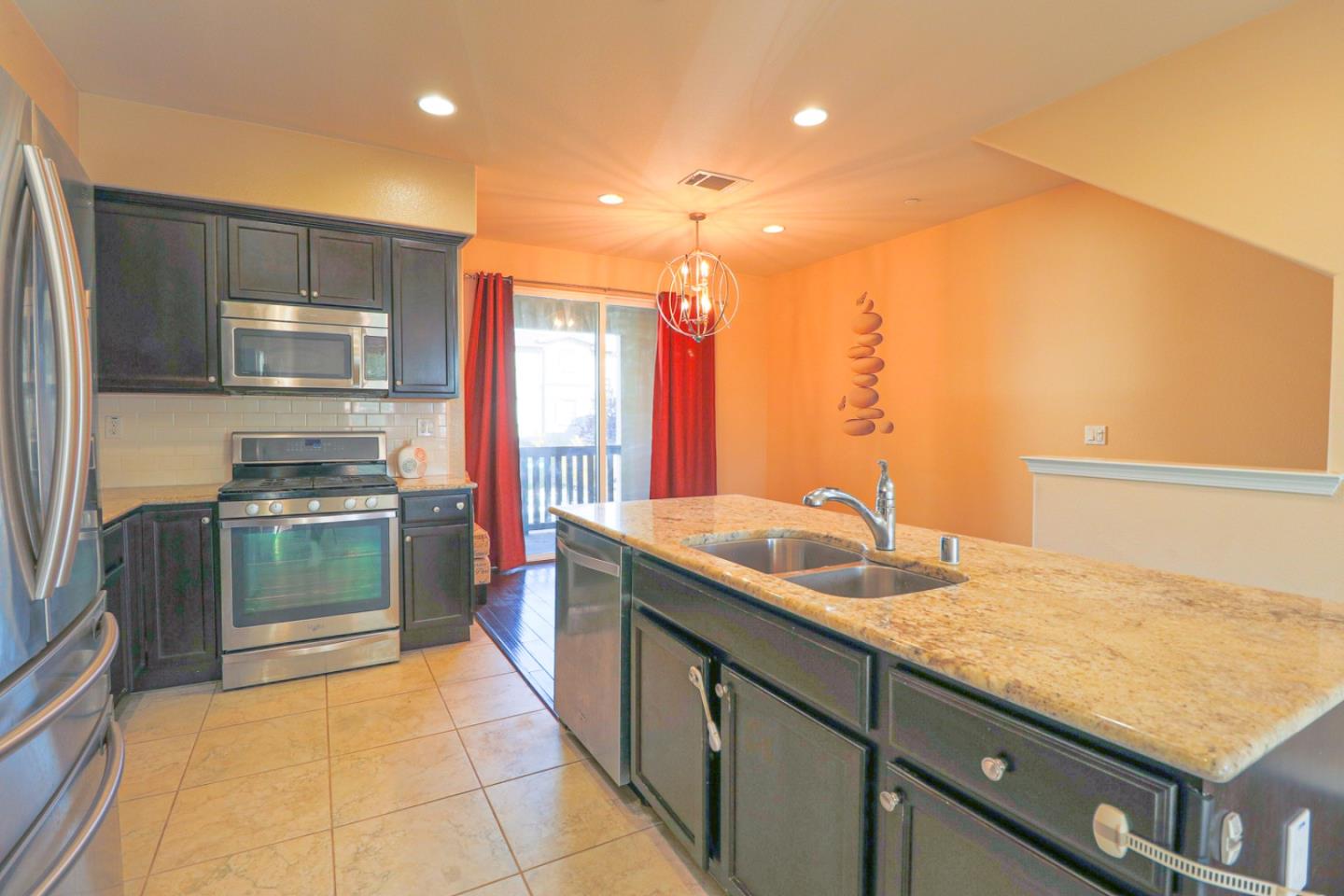 Detail Gallery Image 8 of 34 For 5898 via Lugano, Fremont,  CA 94555 - 3 Beds | 3/1 Baths