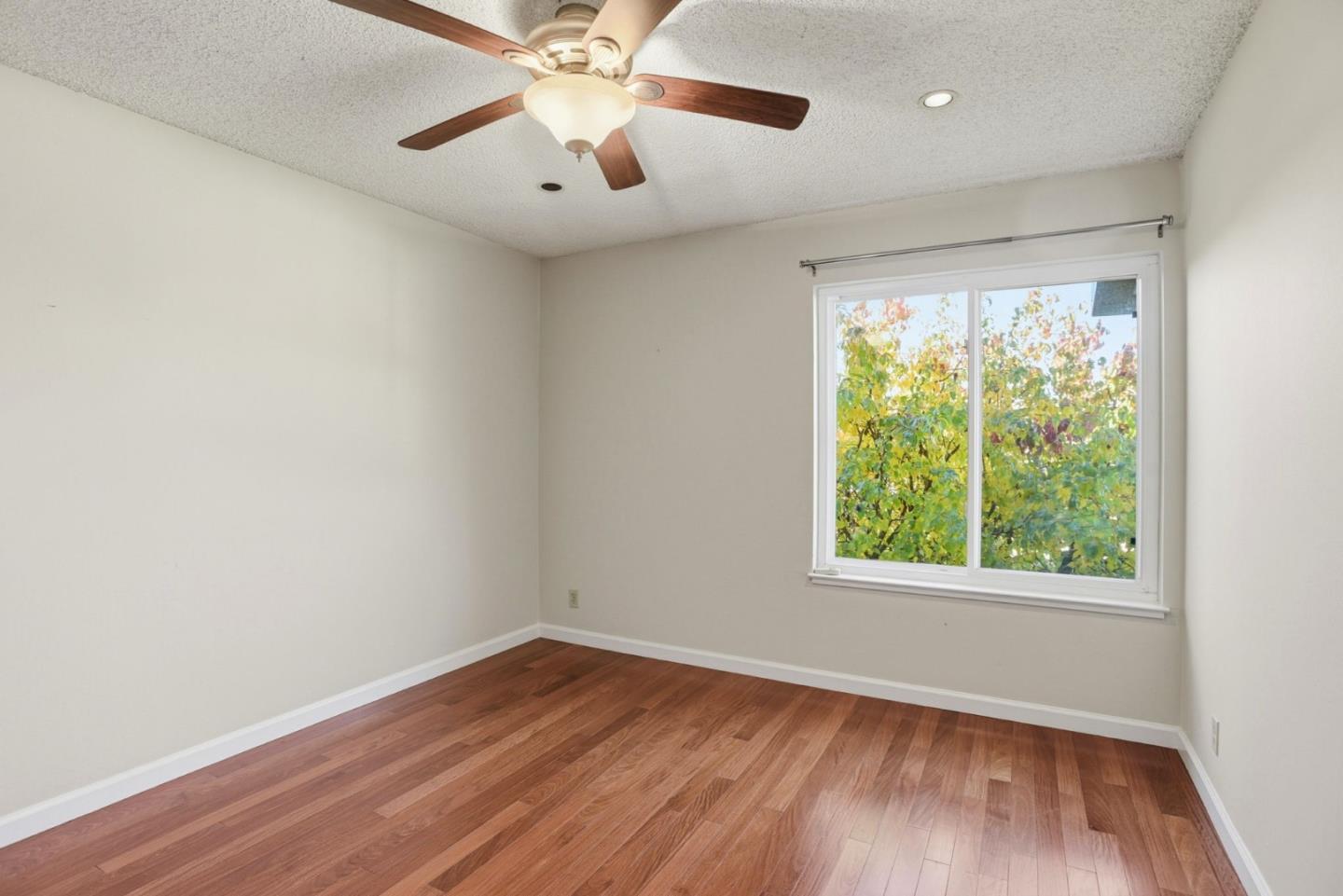 Detail Gallery Image 20 of 29 For 707 Fathom Dr #211,  San Mateo,  CA 94404 - 1 Beds | 1 Baths