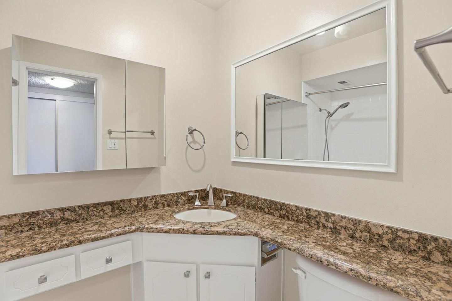 Detail Gallery Image 23 of 29 For 707 Fathom Dr #211,  San Mateo,  CA 94404 - 1 Beds | 1 Baths