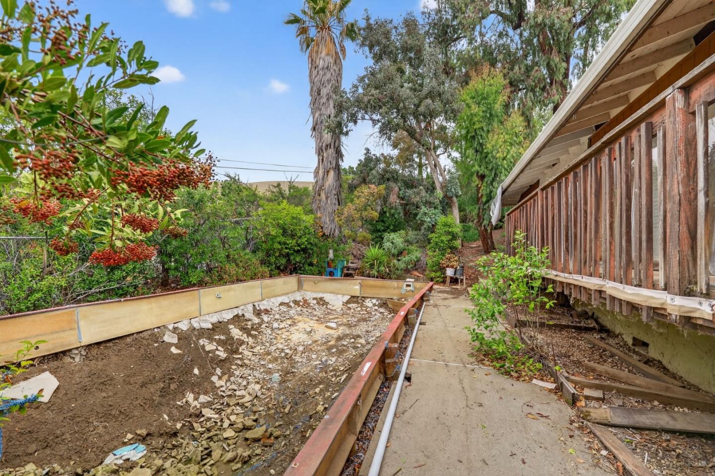 Detail Gallery Image 11 of 33 For 3911 Mylinda Dr, San Jose,  CA 95132 - 3 Beds | 2 Baths